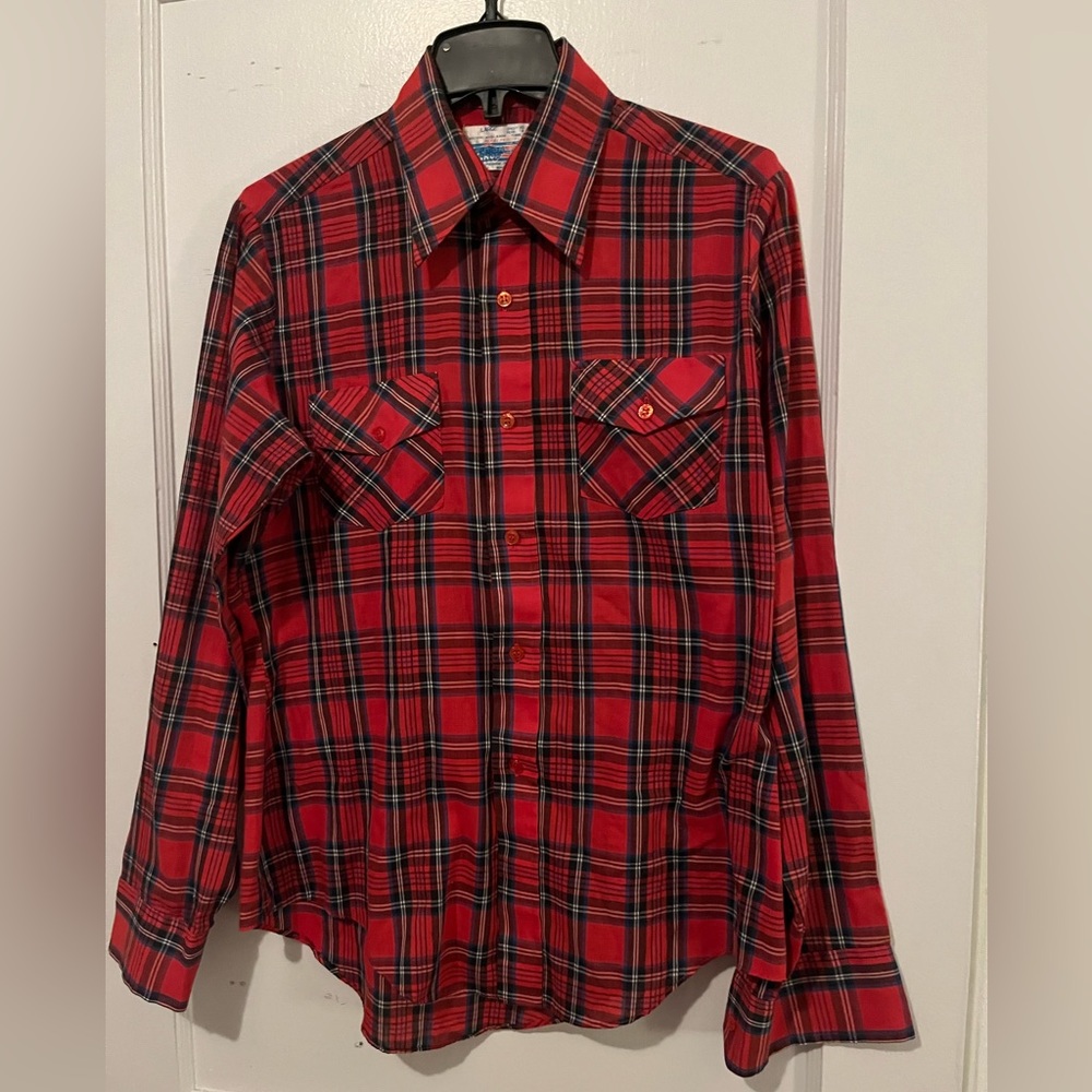 Vintage 1970s plaid button down shirt (men’s L/women’s XL)